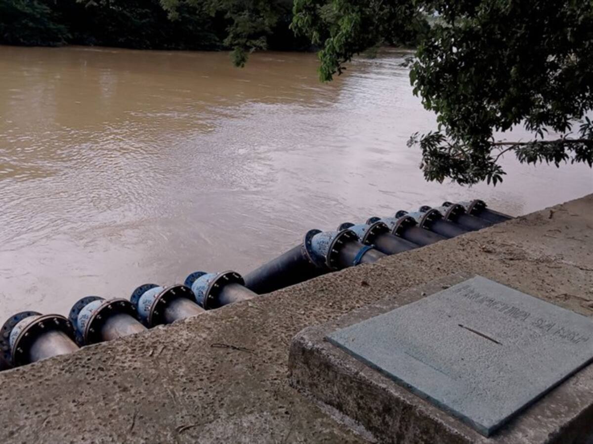 Investigan supuestos vertimientos ilegales de aguas residuales en el río Sinú