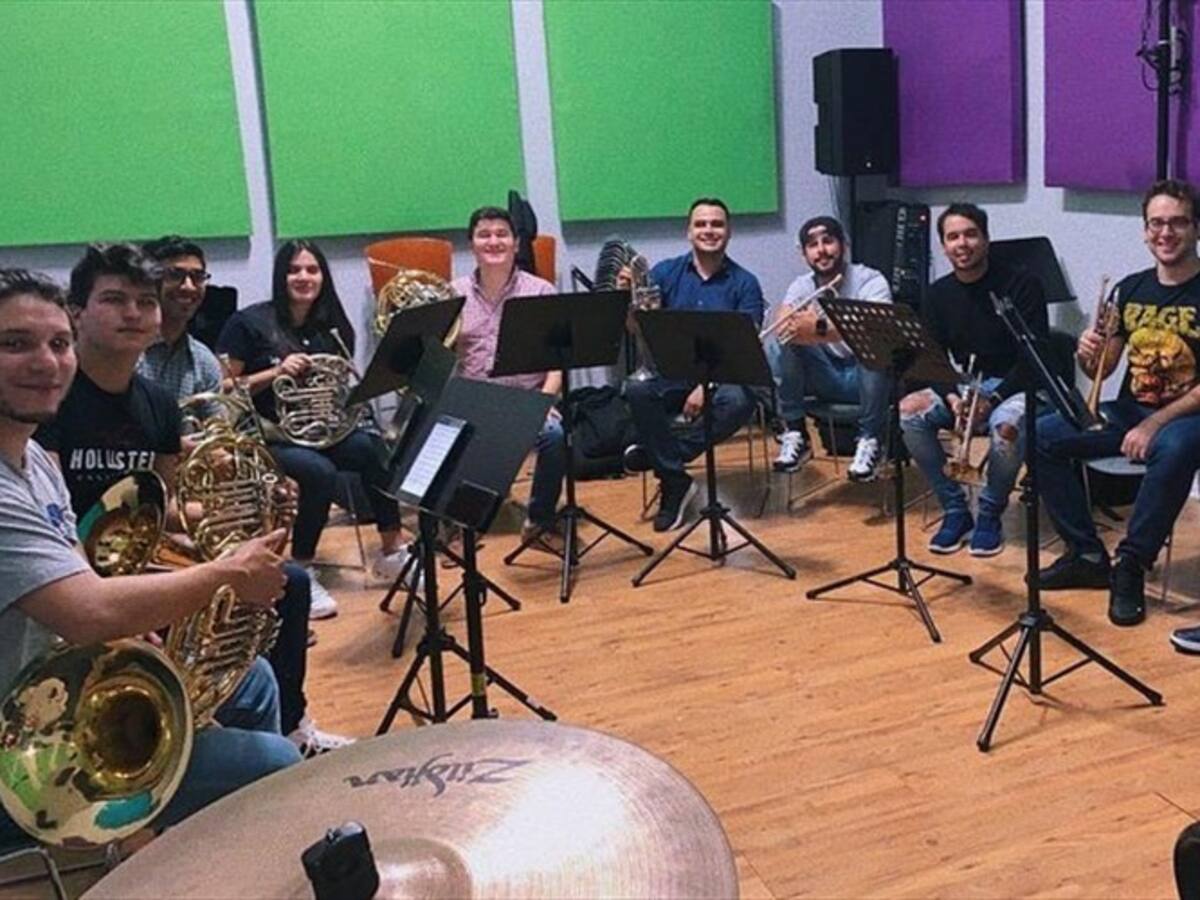 Orquesta Bolívar Phil, agrupación que nace de orquestas de Venezuela