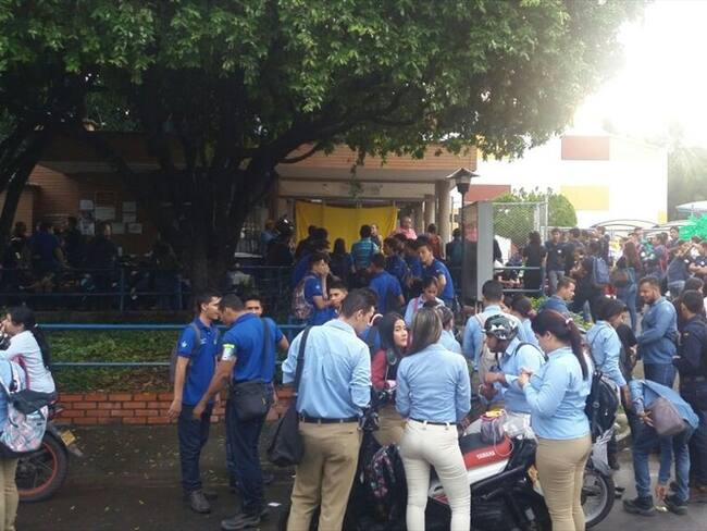 Empleados del Sena efectúan mitin en instalaciones de Barrancabermeja. Foto: Suministrada.