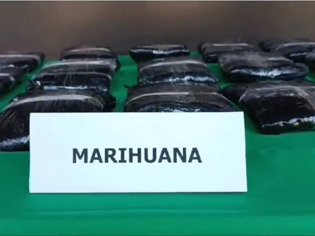 Barranquilla: incautan 17 kilos de marihuana que llevaban en un camión de servicio público