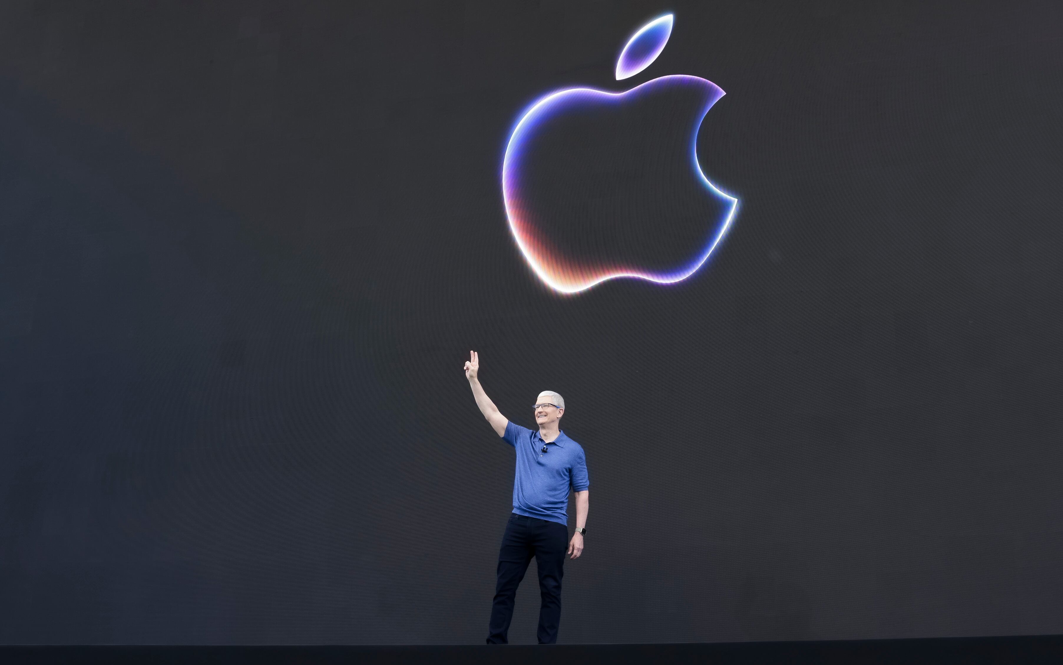 Tim Cook, CEO de Apple. Foto: EFE/EPA/JOHN G. MABANGLO