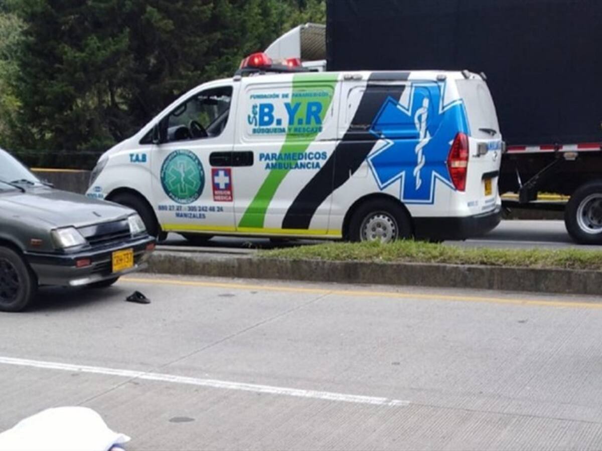 Murió peatón que fue arrollado por un motociclista en la Panamericana Manizales