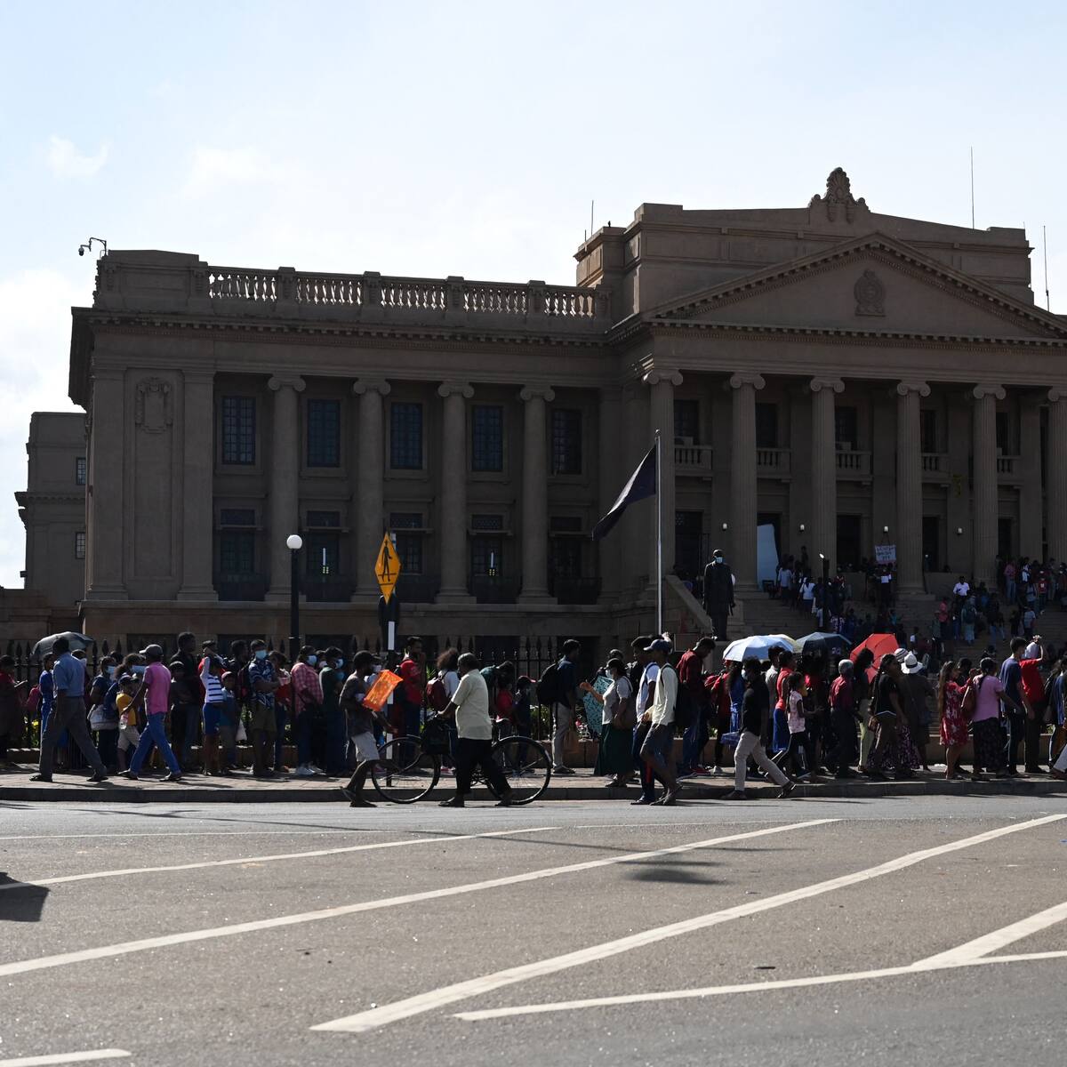 La corrupción de políticos desató la ira de los protestantes: activista en Sri Lanka