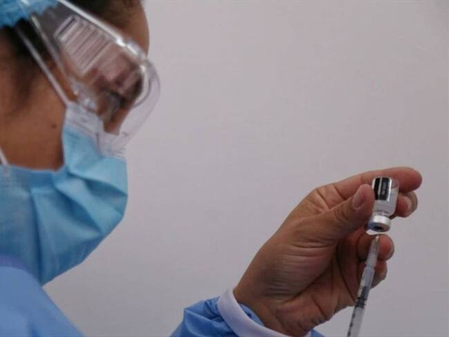 Comienza vacunación contra COVID-19 para adultos mayores de 65 años en Barranquilla