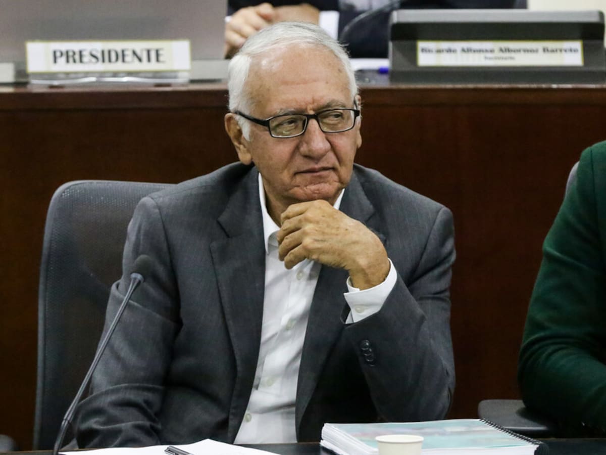 MinSalud aclara postura sobre patria potestad e insiste en vacunación