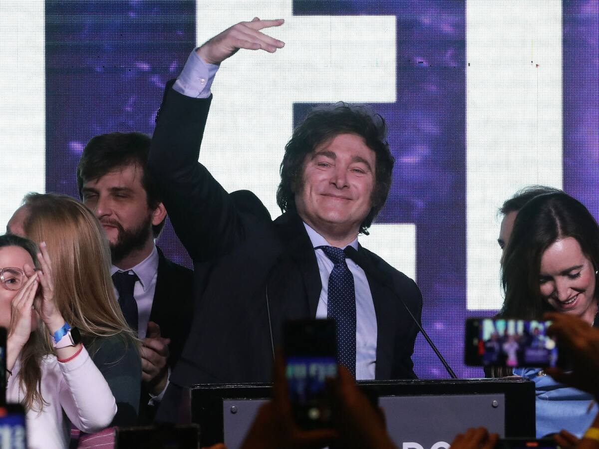 Javier Milei, candidato de la derecha lidera las elecciones primarias en Argentina