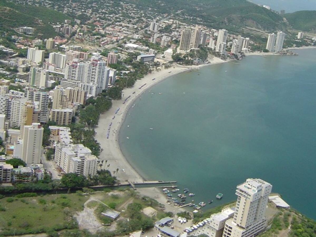 Anuncian mayor control a vertimientos de aguas residuales en el mar Caribe