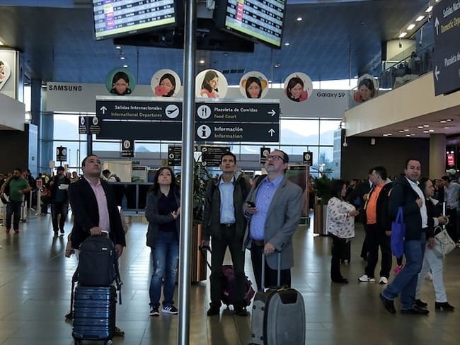 Aerolíneas expresaron preocupación por operación en aeropuerto El Dorado de Bogotá. Foto: Colprensa / DIEGO PINEDA