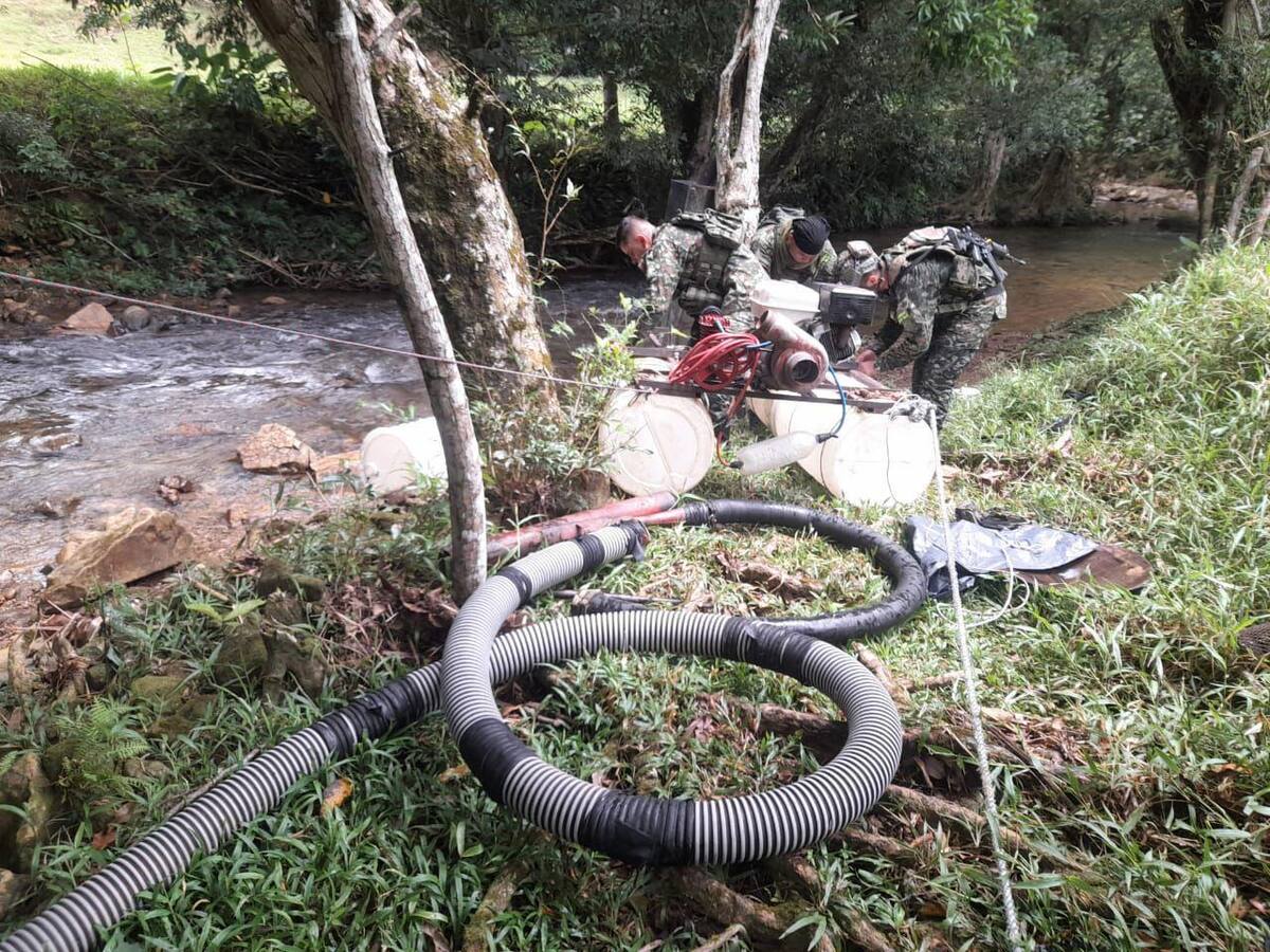 Autoridades en Caldas hallaron sitio de minería ilegal que generaba ganancias de $180 millones