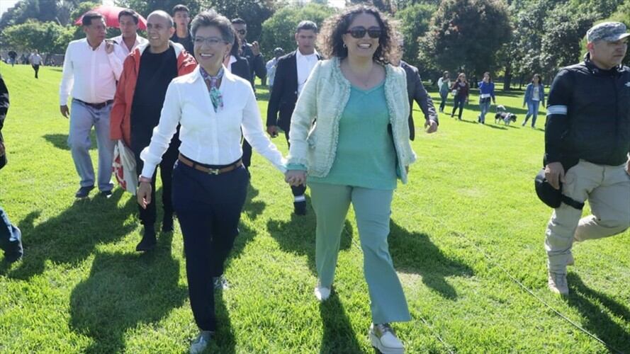 Claudia López y Angélica Lozano. Foto: Colprensa