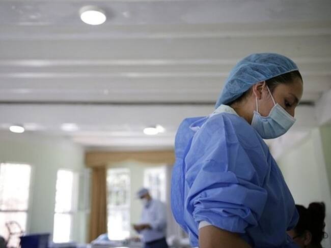 Equipos de bioseguridad aún no se han entregado a personal de salud: Federación Médica