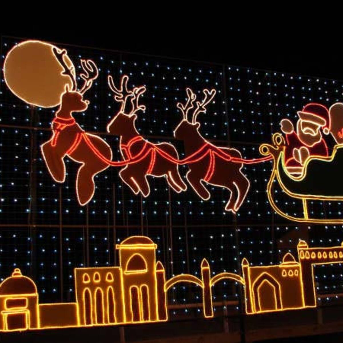 Siguen los cuestionamientos contra Essmar por contrato de alumbrado navideño en Santa Marta