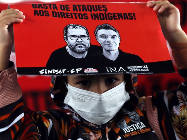 Población de Brasil reclama justicia por los asesinatos del periodista británico Dom Phillips y el indigenista Bruno Pereira. Foto: Rodrigo Paiva/Getty Images.
