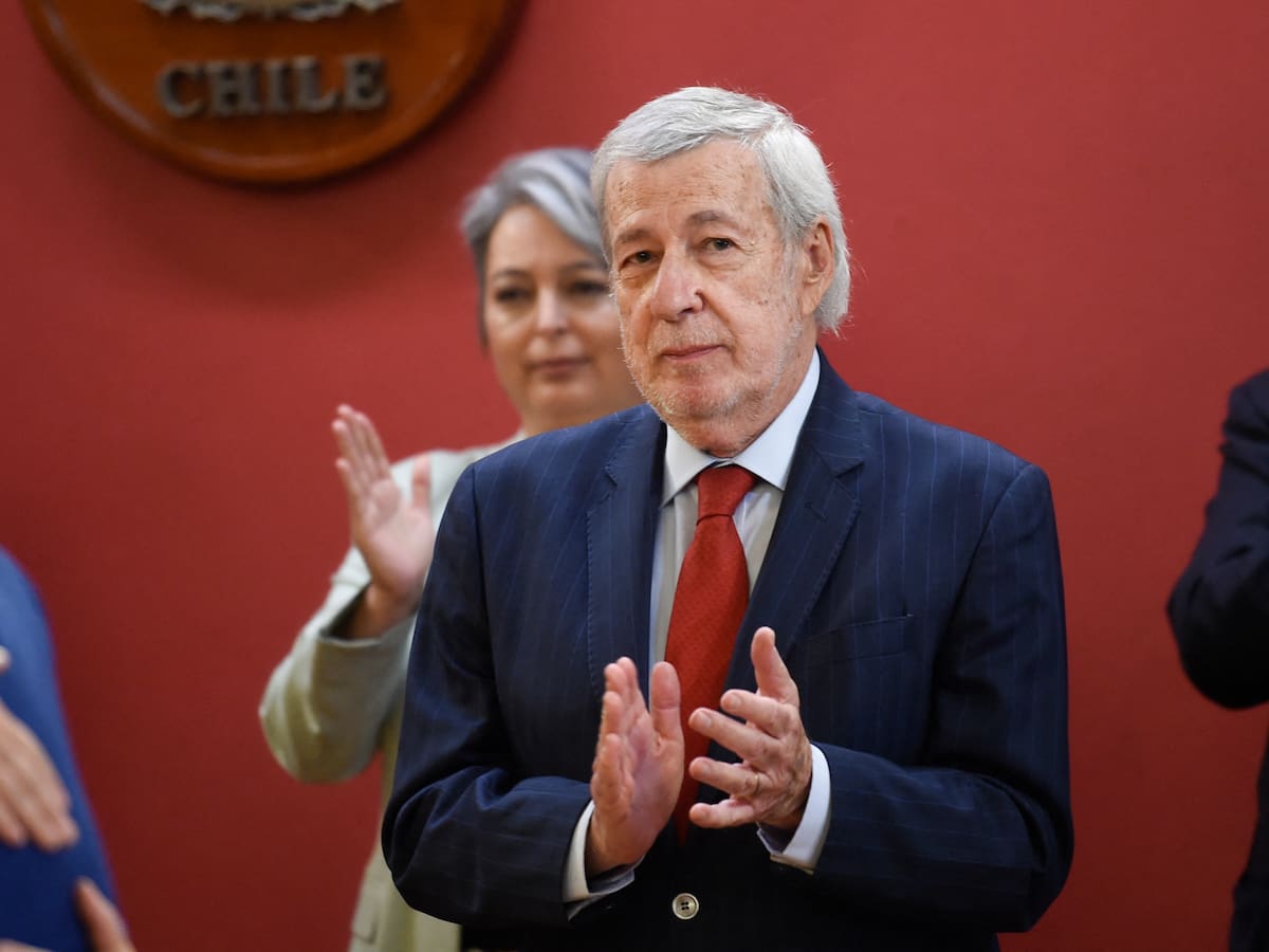 Embajador de Chile en Israel trabajará desde Santiago indefinidamente, dice Cancillería