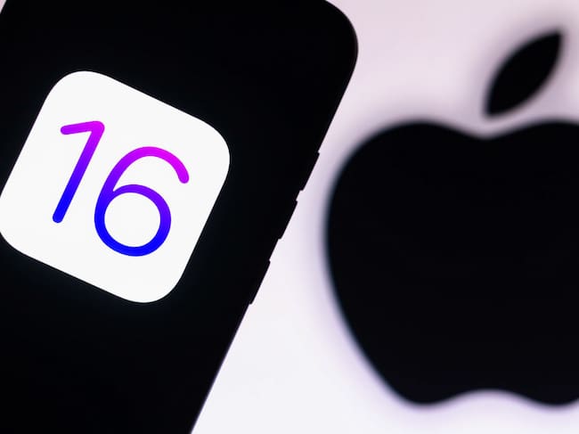 Apple iOS 16. (Photo Illustration by Rafael Henrique/SOPA Images/LightRocket via Getty Images)
