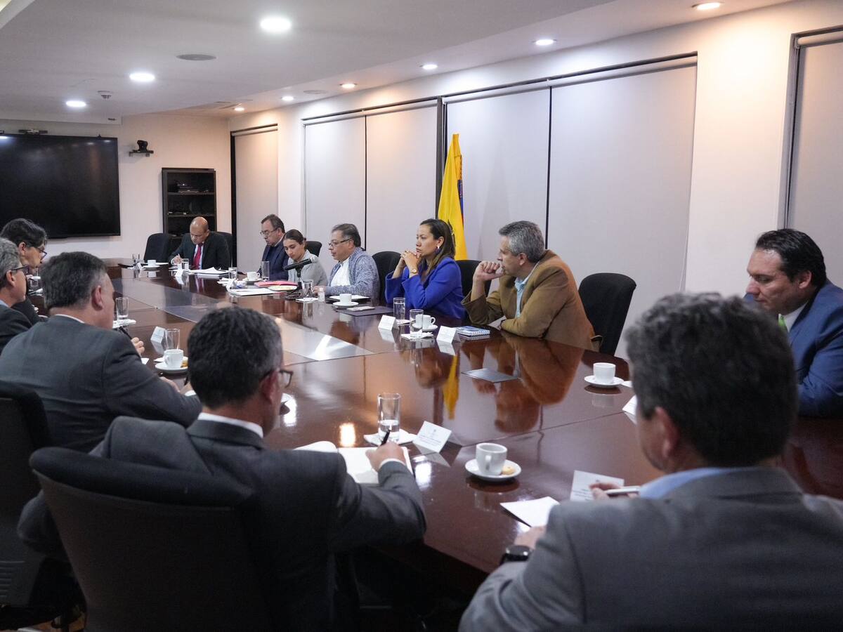 El proyecto no eliminará las EPS: Prada tras discusiones de la reforma a la salud