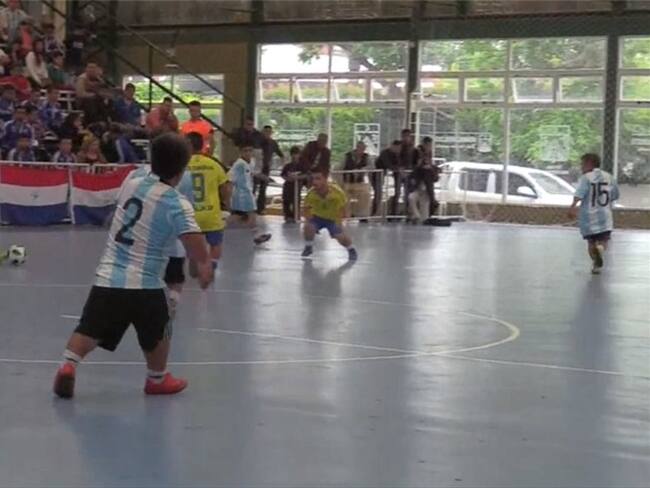 No se pierda el clásico de fútbol sala para personas de talla baja . Foto: Agencia EFE