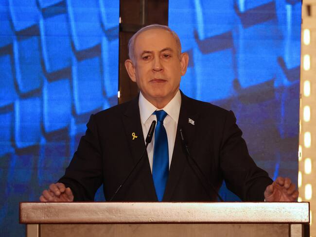 Jerusalem (-), 13/05/2024.- Israeli Prime Minister Benjamin Netanyahu addresses a ceremony marking Memorial Day for fallen soldiers of Israel&#039;Äôs wars and victims of attacks at Israel&#039;s Mount Herzl national military cemetery in Jerusalem, 13 May 2024. Israel marks Memorial Day (Yom HaZikaron) to commemorate fallen soldiers and victims of attacks recorded since 1860 by the defence ministry. (Jerusalén) EFE/EPA/GIL COHEN-MAGEN / POOL
