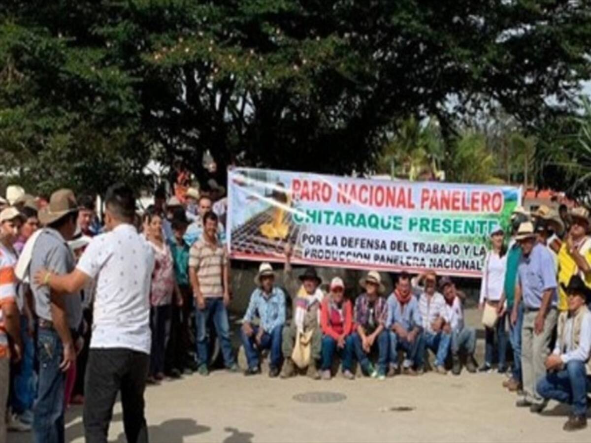 Paneleros entrarían a paro por incumplimiento de acuerdos