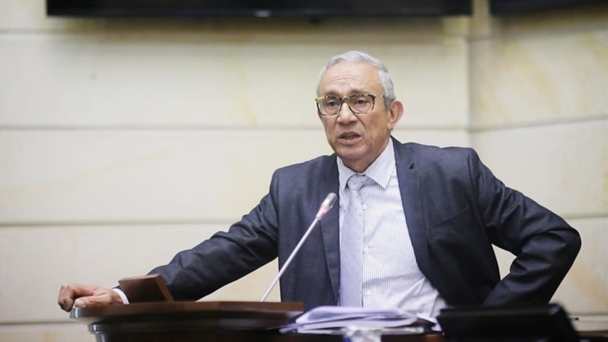 Está cumpliendo órdenes de Petro: Darío Acevedo a María Valencia tras acusaciones