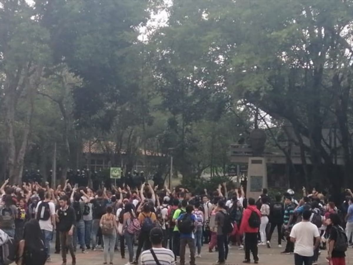 Tres heridos después del ingreso del Esmad a la Universidad de Antioquia