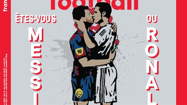 El beso de Lionel Messi y Cristiano Ronaldo. Foto: France Football