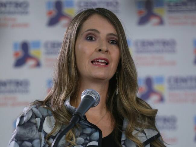 Paloma Valencia en La W: “la reforma dejará a los colombianos sin salud”