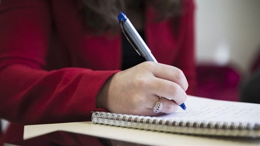 Pablo Cepeda, al parecer, superó el límite de gasto para prestación del servicio educativo.. Foto: Getty Images