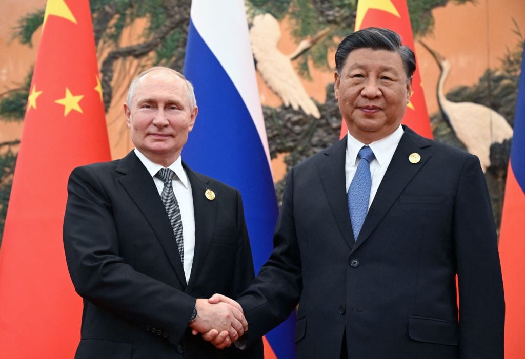 Presidentes Vladímir Putin y Xi Jinping. (Photo by Sergei GUNEYEV / POOL / AFP) (Photo by SERGEI GUNEYEV/POOL/AFP via Getty Images)