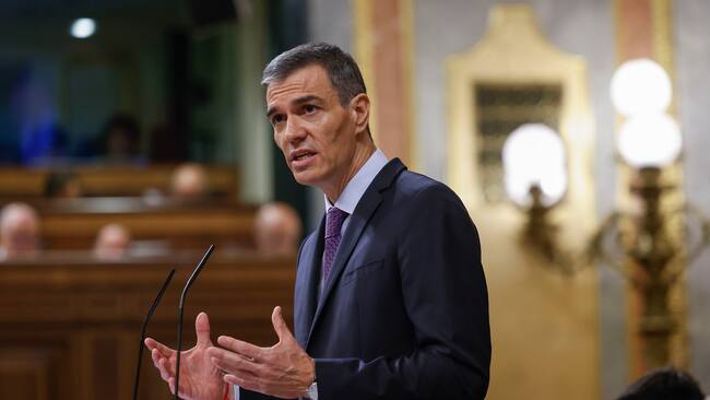 MADRID, 09/07/2025.- El presidente del Gobierno, Pedro Sánchez interviene en el pleno del Congreso de los Diputados este miércoles. EFE/Mariscal