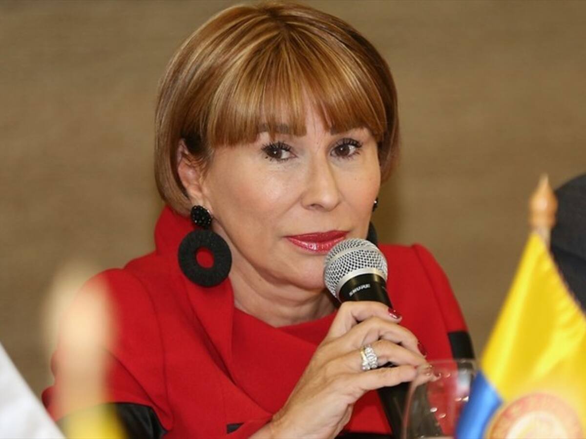 “Nosotros no tenemos por qué andar pidiendo plata por debajo a nadie”: Alicia Arango
