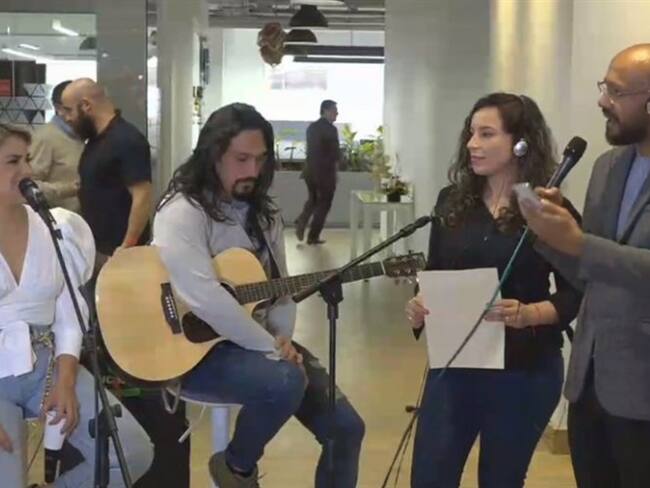 Adriana Lucía, Andrea Díaz y Juan Pablo Calvás. Foto: W Radio