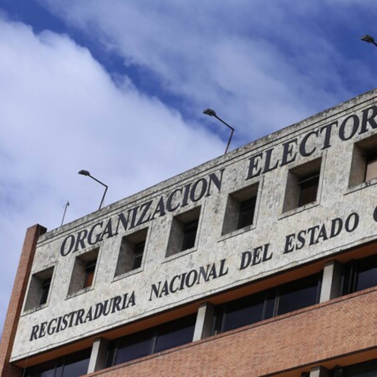 ¿Imputación de cargos de la SIC a funcionarios de la Registraduría amenaza las elecciones?