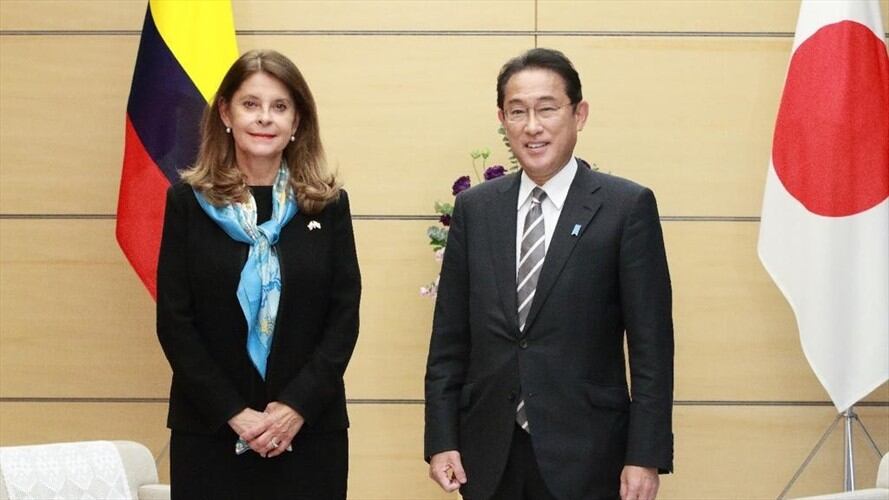La Vicepresidente y Canciller, Marta Lucía Ramírez, y el primer Ministro Japonés, Fumio Kishida. Foto: Cortesía Cancillería