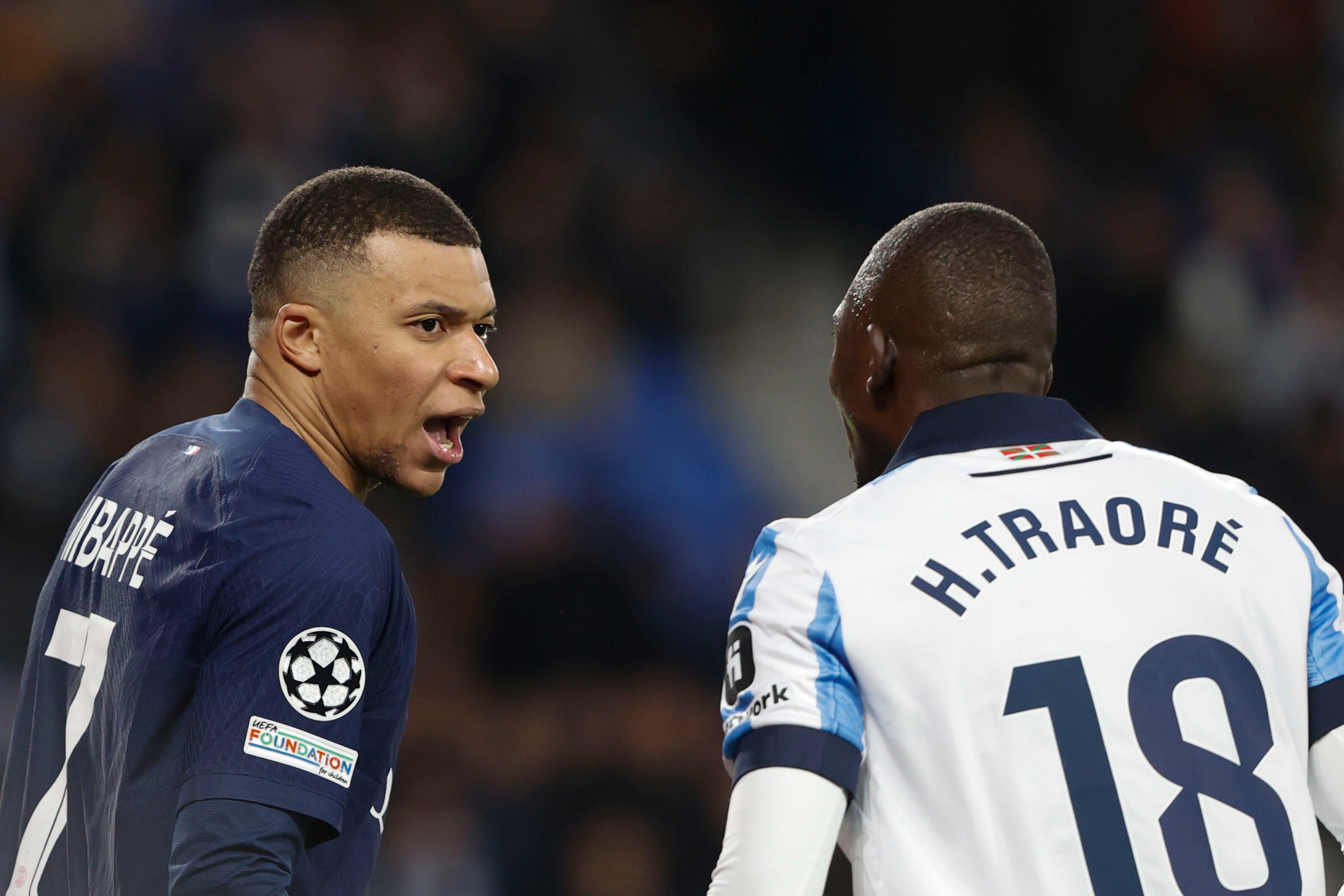 Mbappé intratable en Champions: anotó doblete a la Real Sociedad, en el 1-2 del PSG. Foto: EFE/Juan Herrero