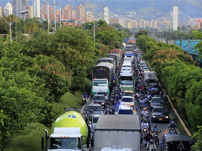 Regresa la medida de pico y placa en Medellín a partir del 6 de septiembre. Foto: Getty Images /  Bruce Yuanyue Bi
