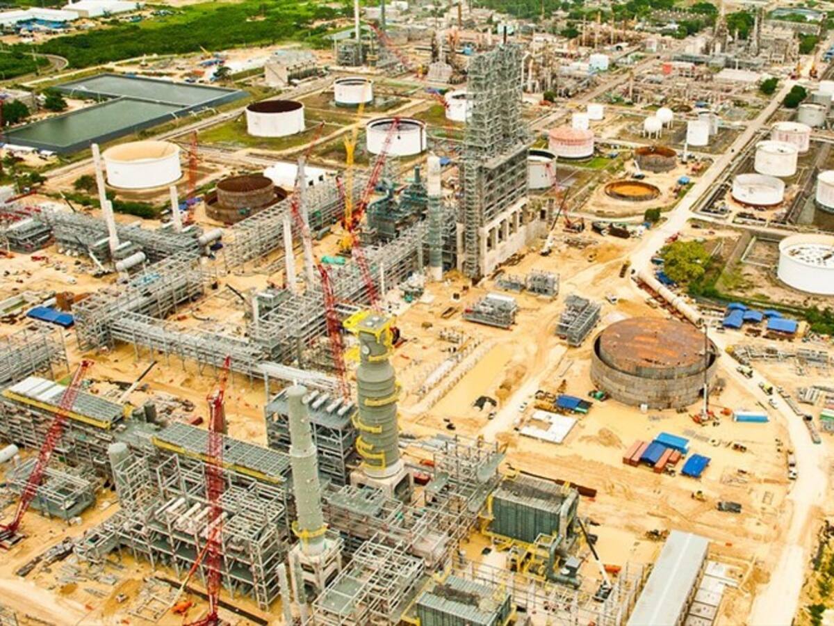 Caso Reficar: archivan proceso de responsabilidad fiscal contra 12 personas