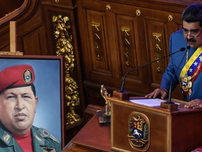 Libro de periodista colombiana retrata la transformación del chavismo en Venezuela