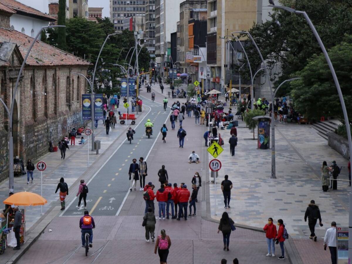 Proponen un pacto para el comercio ambulante en la carrera séptima en Bogotá