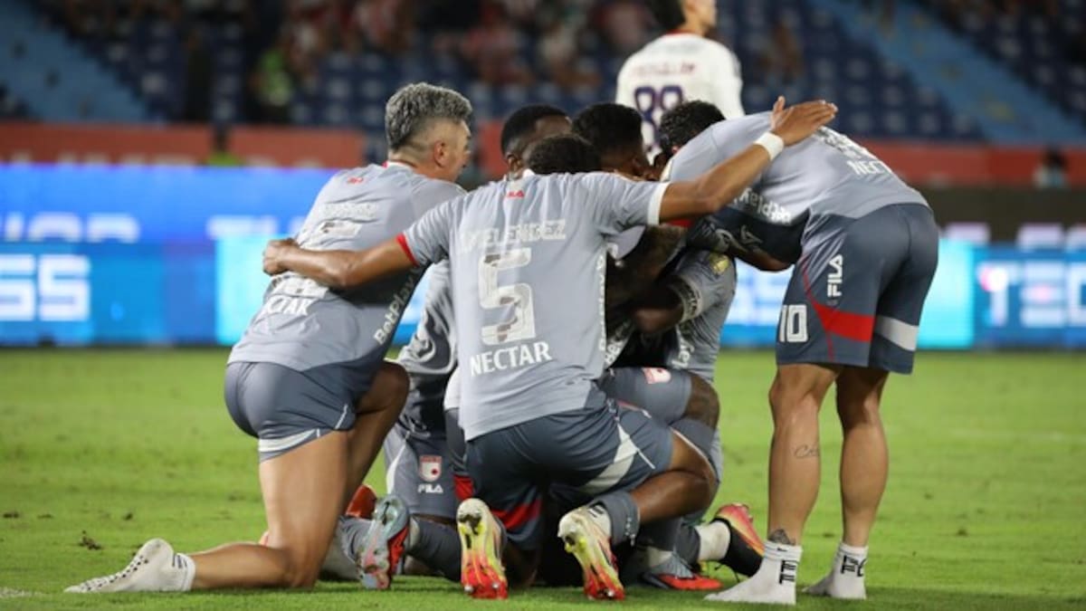 Independiente Santa Fe derrotó 2-1 a Junior y sueña con los cuadrangulares de la Liga BetPlay