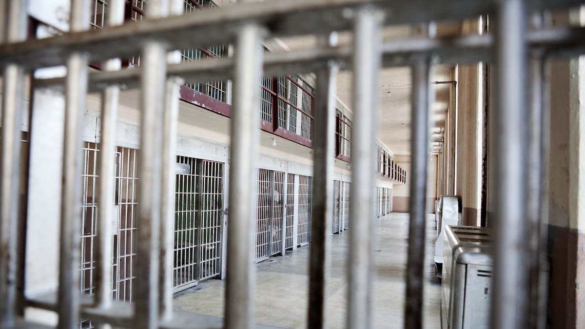 Condenan en Ecuador a 26 años de cárcel a hombre que mató a esposa tras volver de España