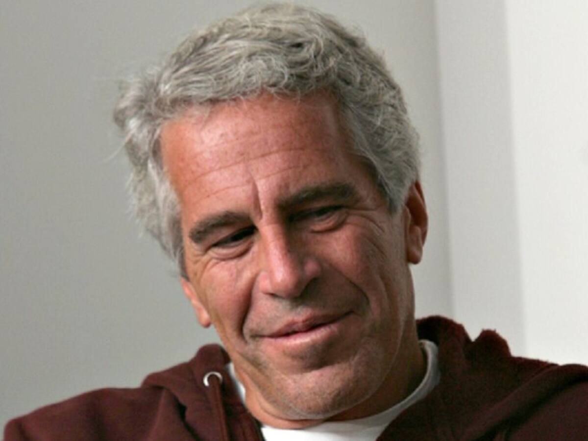 ¿Quiénes aparecen en los documentos desclasificados sobre Jeffrey Epstein?