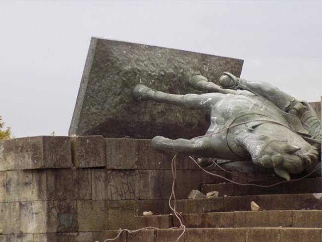 ¿Qué opina del derribo de la estatua de Sebastián de Belalcázar en Popayán?. Foto: Colprensa / FRANCISCO CALDERÓN