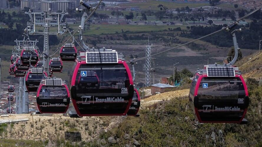 Enrique Peñalosa anunció que en diciembre estaría listo para su operación el proyecto Transmicable. Foto: Colprensa