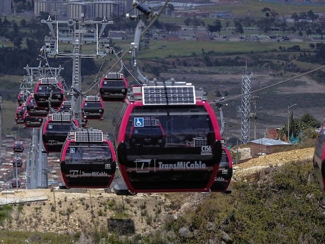 Enrique Peñalosa anunció que en diciembre estaría listo para su operación el proyecto Transmicable. Foto: Colprensa