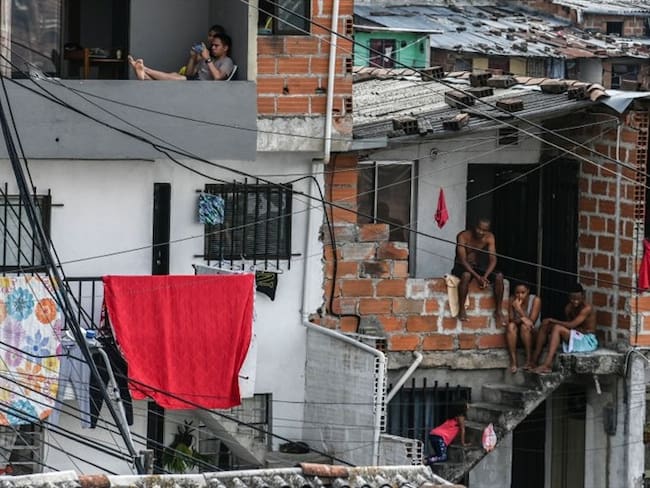 Grupos criminales están obstaculizando entrega de mercados en la Comuna 13 de Medellín