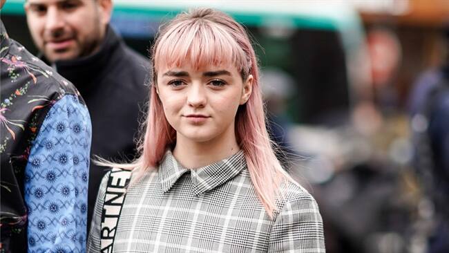 Durante una entrevista para el programa The Tonight Show con Jimmy Fallon, Maisie Williams soltó una revelación que dejó en shock a su fanáticos. Foto: Getty Images