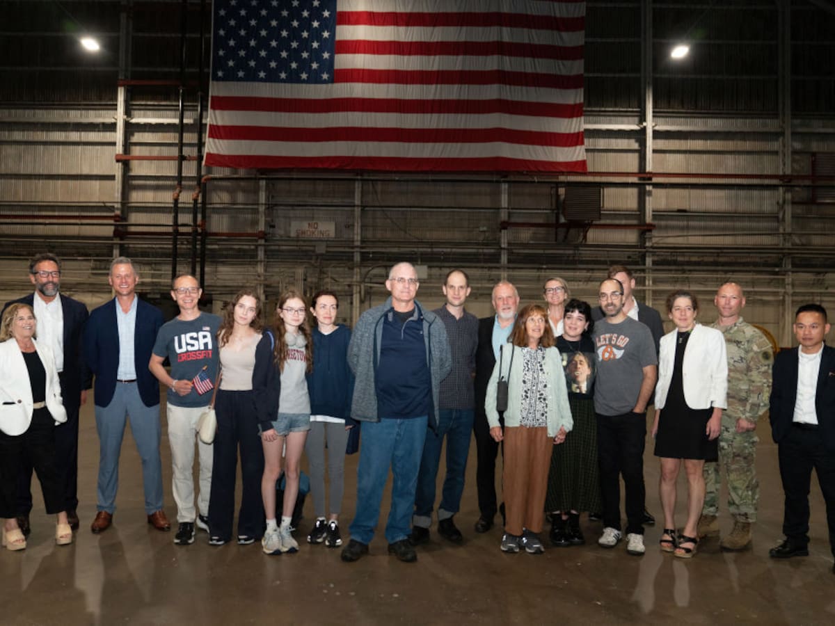 Prisioneros estadounidenses liberados por Rusia fueron sometidos a revisiones psicológicas