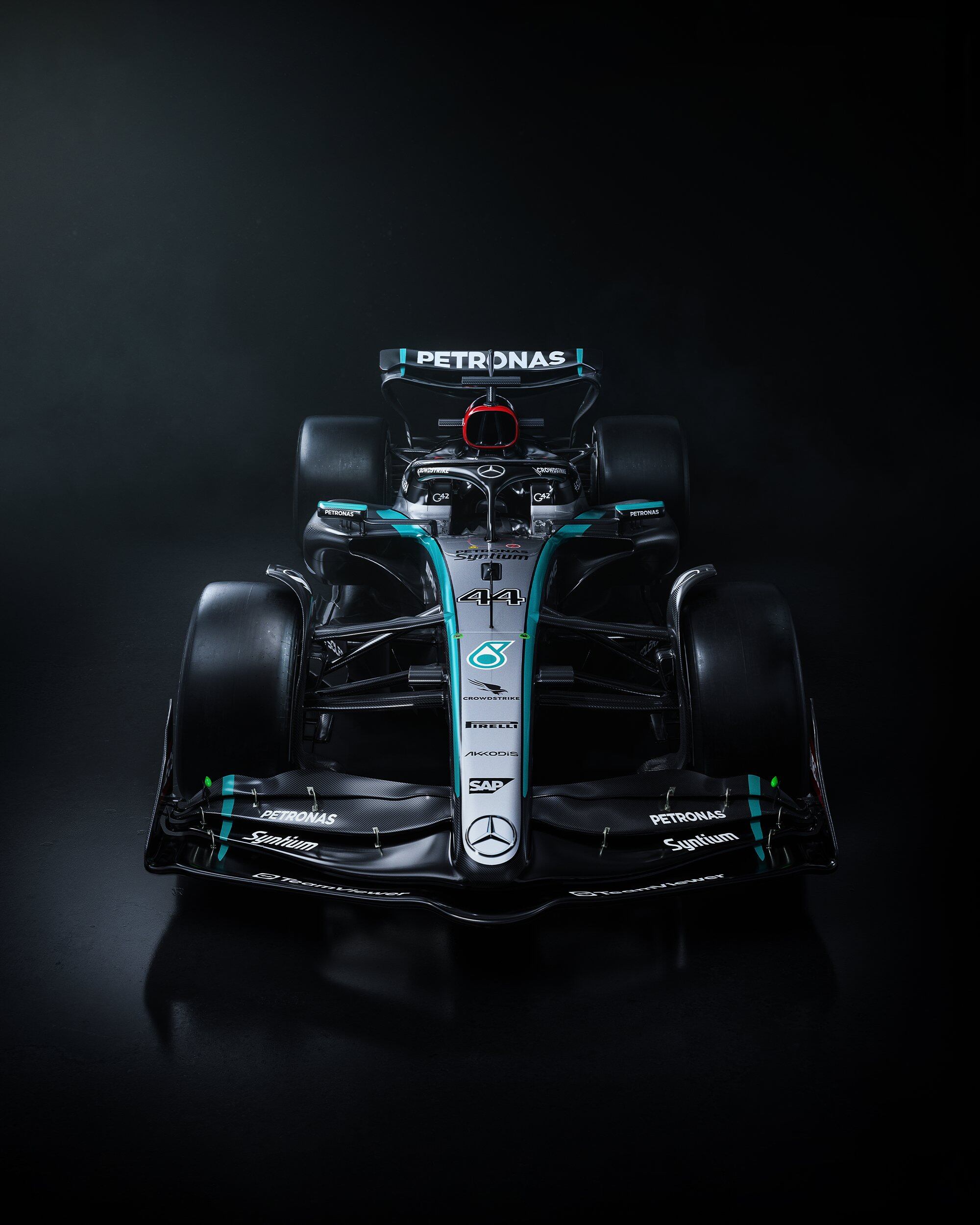 Mercedes presentó el monoplaza W15, último de la era Hamilton. Foto: Twitter Mercedes.