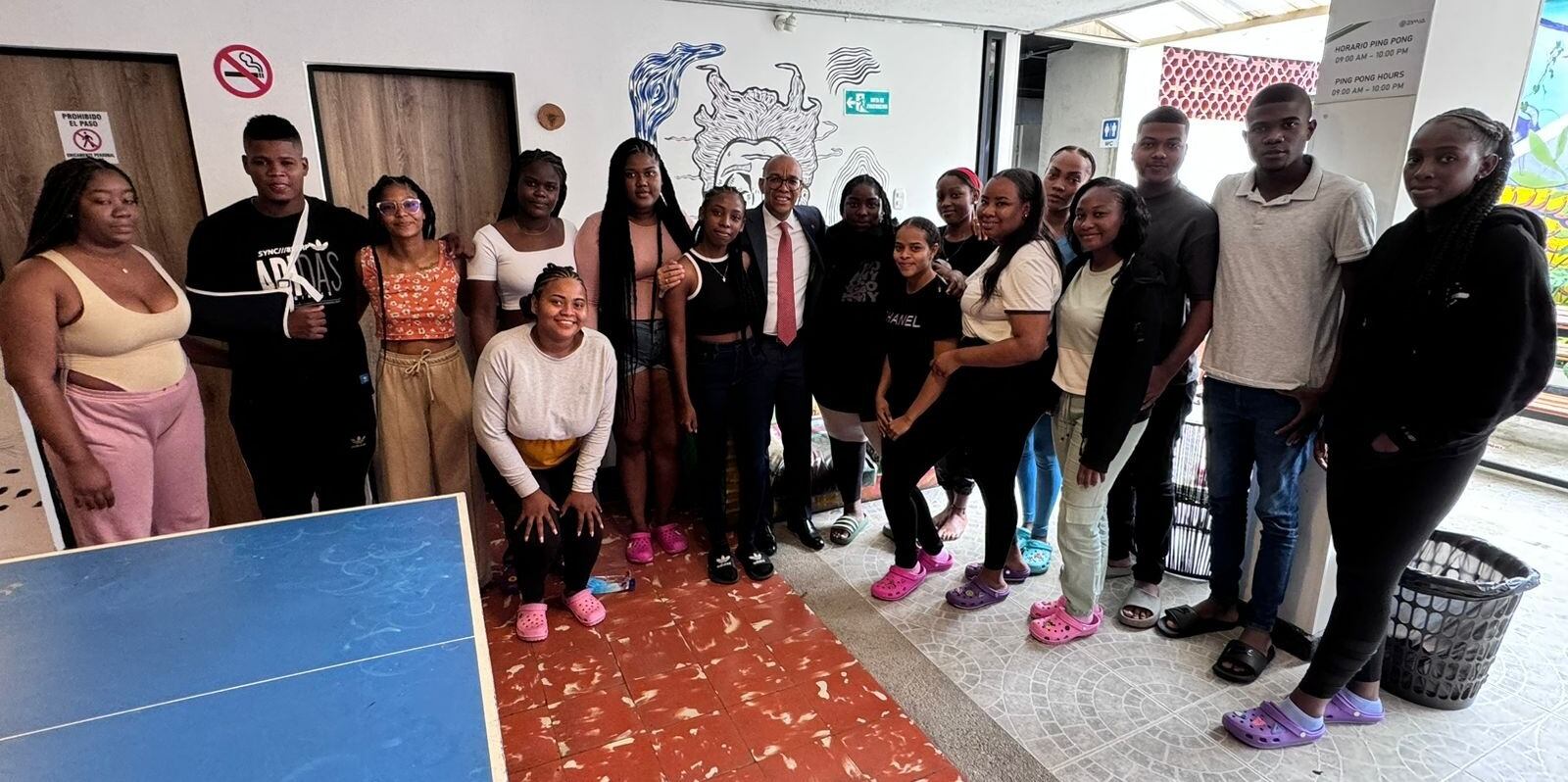 Estudiantes Chocoanos llegaron a Congreso de derecho luego que les quemaran bus donde iban. Foto: Suministrada